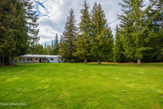 1894 Bowen Arrow RD, Sandpoint, ID 83864