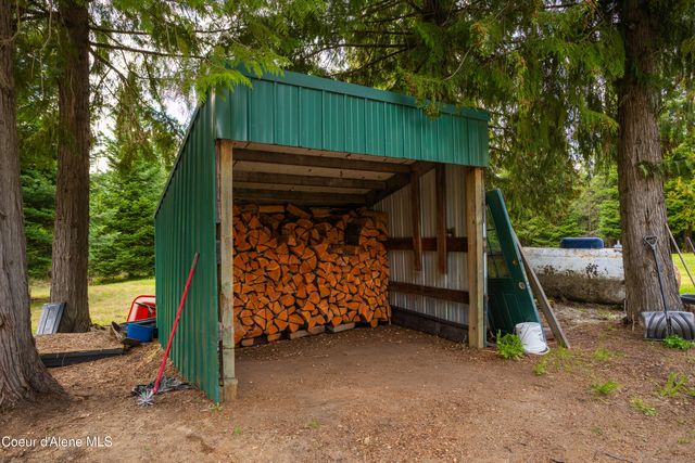 1894 Bowen Arrow RD, Sandpoint, ID 83864