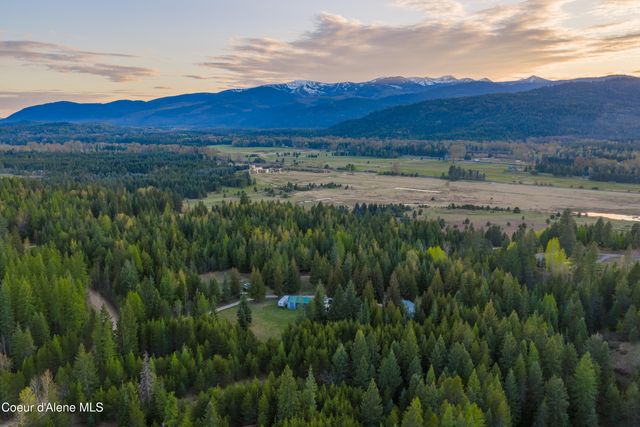 1894 Bowen Arrow RD, Sandpoint, ID 83864