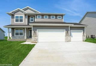 6732 Bright Street, Johnston, IA 50131