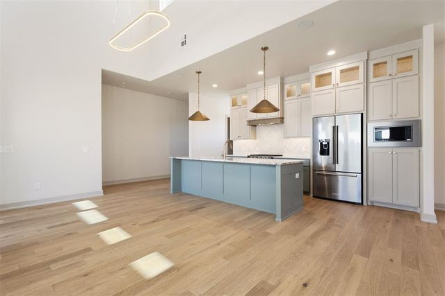 8101 Amber Ridge Drive, Edmond, OK 73034