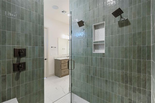 8101 Amber Ridge Drive, Edmond, OK 73034