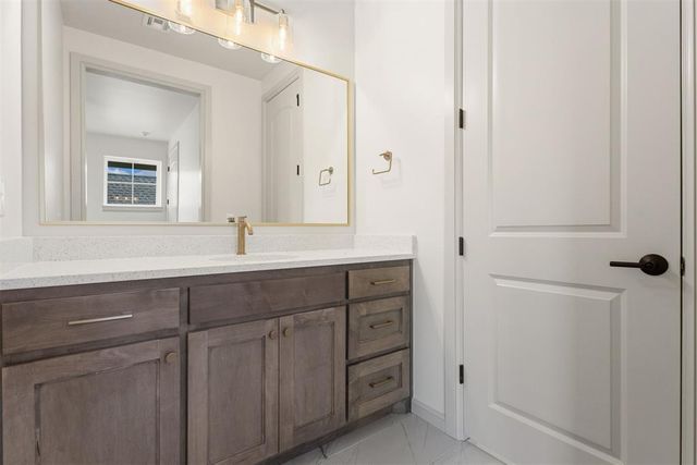 8101 Amber Ridge Drive, Edmond, OK 73034
