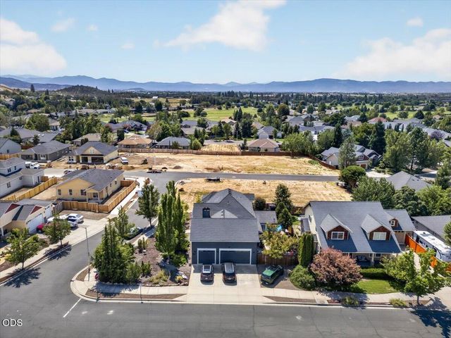 410 Patricia Lane, Eagle Point, OR 97524