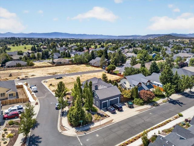 410 Patricia Lane, Eagle Point, OR 97524