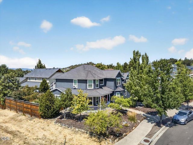 410 Patricia Lane, Eagle Point, OR 97524