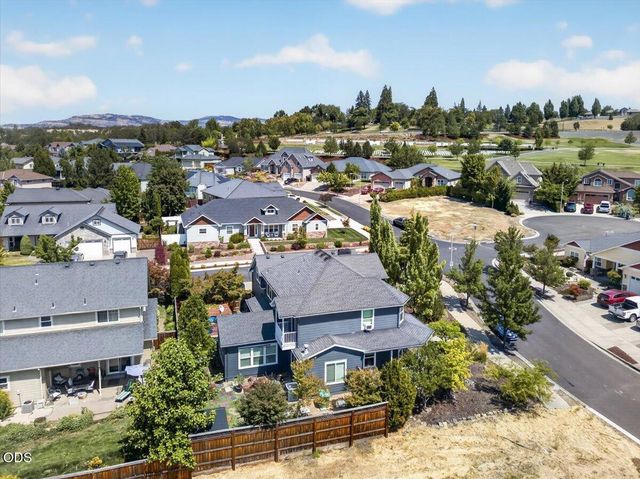 410 Patricia Lane, Eagle Point, OR 97524