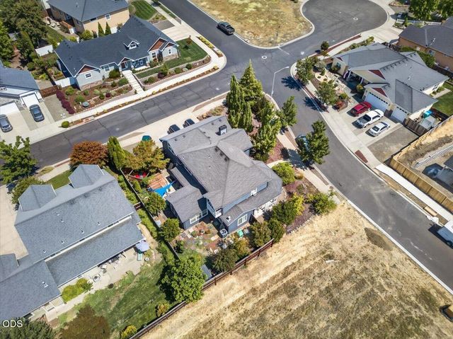 410 Patricia Lane, Eagle Point, OR 97524