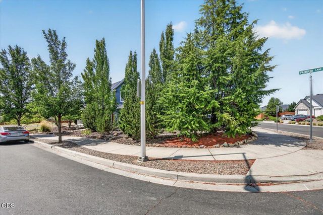 410 Patricia Lane, Eagle Point, OR 97524
