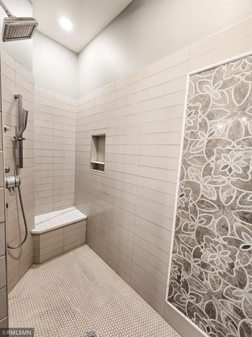 5014 Dale Ridge Road, Woodbury, MN 55129