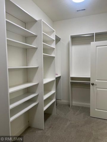 5014 Dale Ridge Road, Woodbury, MN 55129