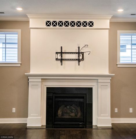 5014 Dale Ridge Road, Woodbury, MN 55129