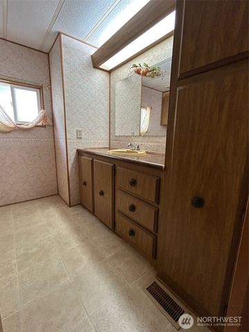 43401 Challenger Road, Concrete, WA 98237