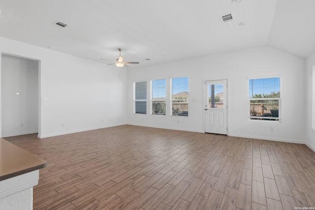 5922 CORSICANA WAY, Seguin, TX 78155