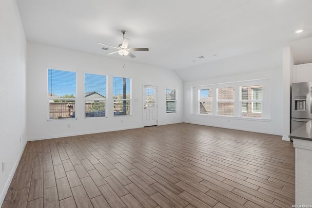 5922 CORSICANA WAY, Seguin, TX 78155