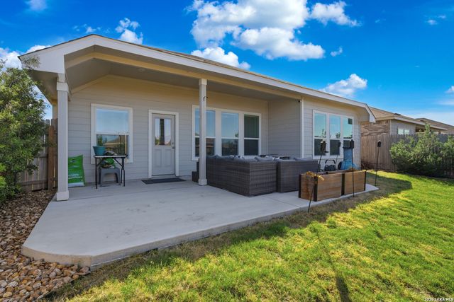 5922 CORSICANA WAY, Seguin, TX 78155