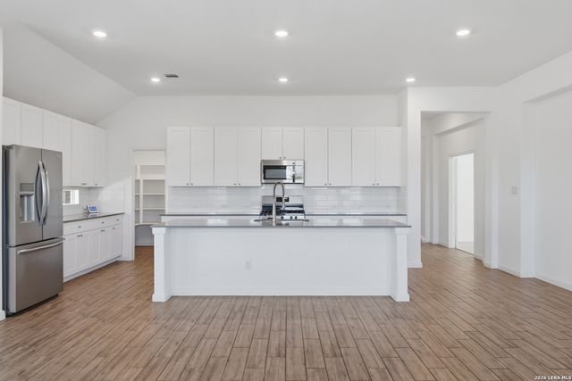 5922 CORSICANA WAY, Seguin, TX 78155