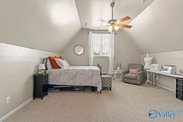 2905 Old Barn Circle, Owens Cross Roads, AL 35763