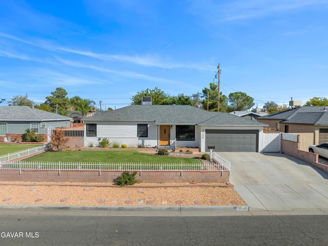 44140 W Lightwood Avenue, Lancaster, CA 93534