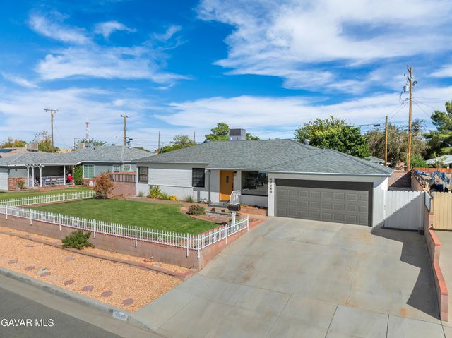 44140 W Lightwood Avenue, Lancaster, CA 93534