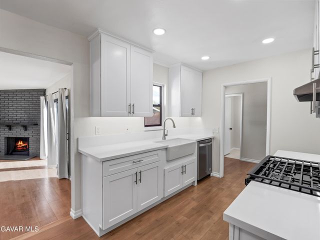 44140 W Lightwood Avenue, Lancaster, CA 93534