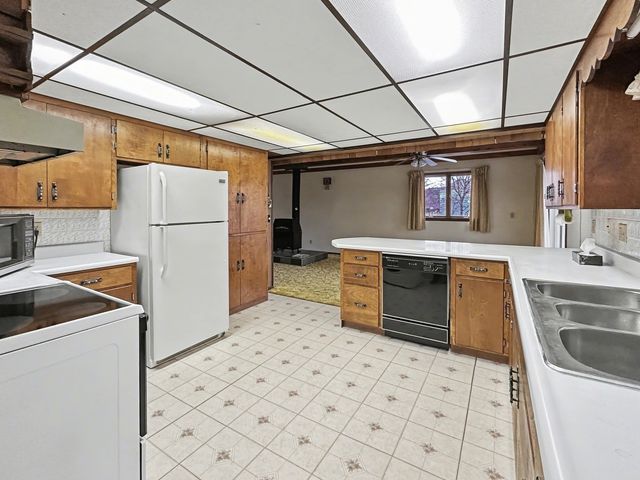 100 South Street, Woodland, IL 60974