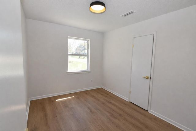 5924 Henry Mouring Road, Dothan, AL 36305