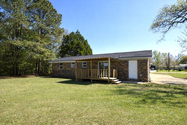 5924 Henry Mouring Road, Dothan, AL 36305