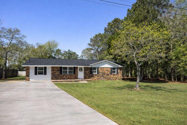 5924 Henry Mouring Road, Dothan, AL 36305