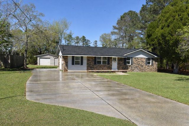 5924 Henry Mouring Road, Dothan, AL 36305