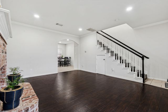 2026 Klondike Street, Grand Prairie, TX 75050