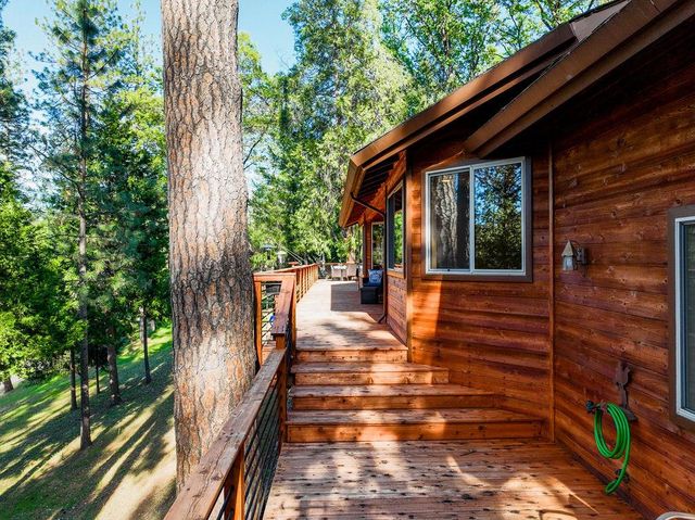 20550 Bellwood Ct, Foresthill, CA 95631