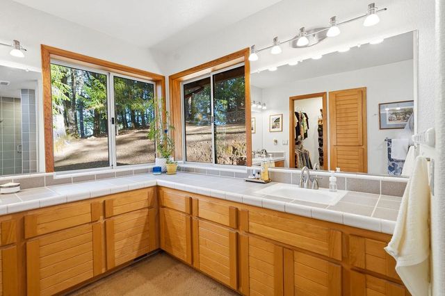 20550 Bellwood Ct, Foresthill, CA 95631