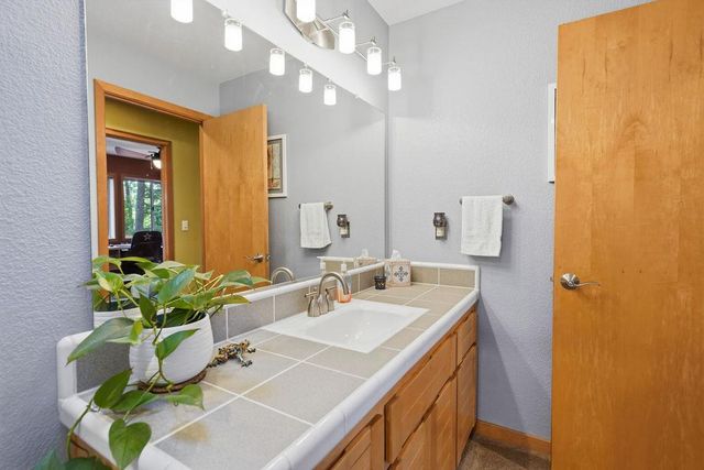 20550 Bellwood Ct, Foresthill, CA 95631