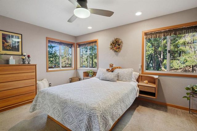 20550 Bellwood Ct, Foresthill, CA 95631