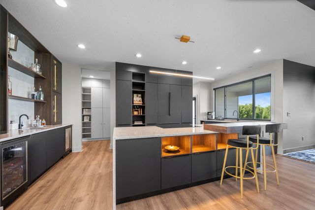 4411 N Sunny Lane, Wichita, KS 67205