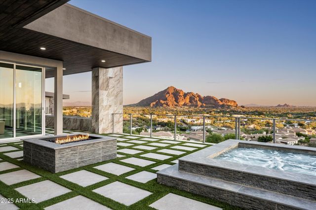 6800 N 39TH Place, Paradise Valley, AZ 85253