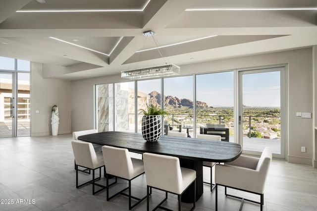 6800 N 39TH Place, Paradise Valley, AZ 85253