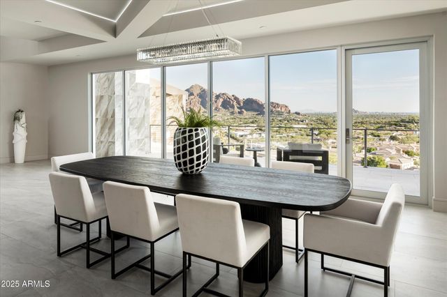 6800 N 39TH Place, Paradise Valley, AZ 85253