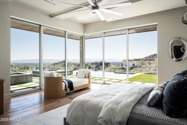 6800 N 39TH Place, Paradise Valley, AZ 85253