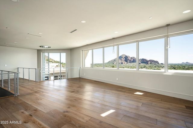6800 N 39TH Place, Paradise Valley, AZ 85253
