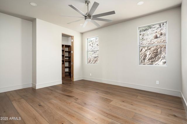 6800 N 39TH Place, Paradise Valley, AZ 85253