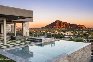 6800 N 39TH Place, Paradise Valley, AZ 85253