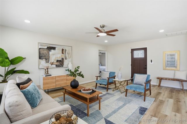 32868 E 171st Street S, Coweta, OK 74429