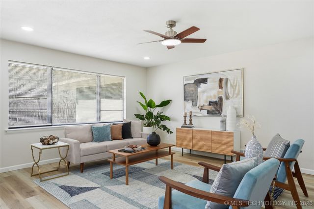 32868 E 171st Street S, Coweta, OK 74429