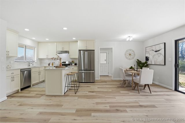 32868 E 171st Street S, Coweta, OK 74429