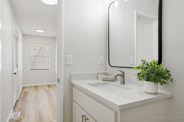 32868 E 171st Street S, Coweta, OK 74429