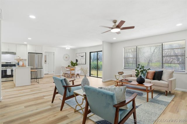 32868 E 171st Street S, Coweta, OK 74429