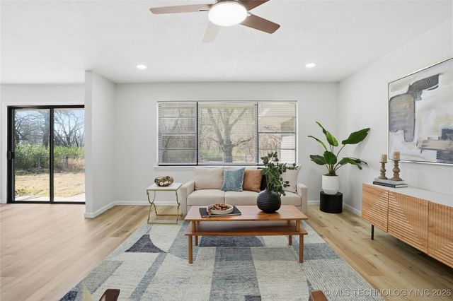 32868 E 171st Street S, Coweta, OK 74429