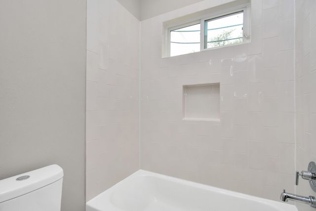 2903 Sherwood Green Lane, Houston, TX 77092